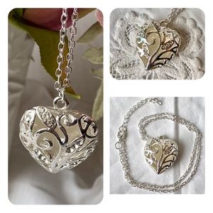 Pillow pouf Heart Pendant + 20” chain silver color and hollow white center